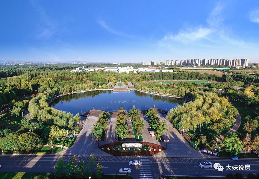 浜哄ぇ缁忔祹瀛︽暀鎺堣鎴夸环,浜哄ぇ鏁欐巿璋堟埧鍦颁骇