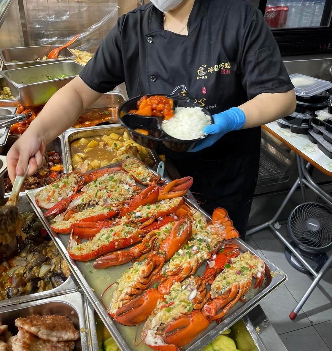 港式快餐两菜饭,香港兴起两菜饭