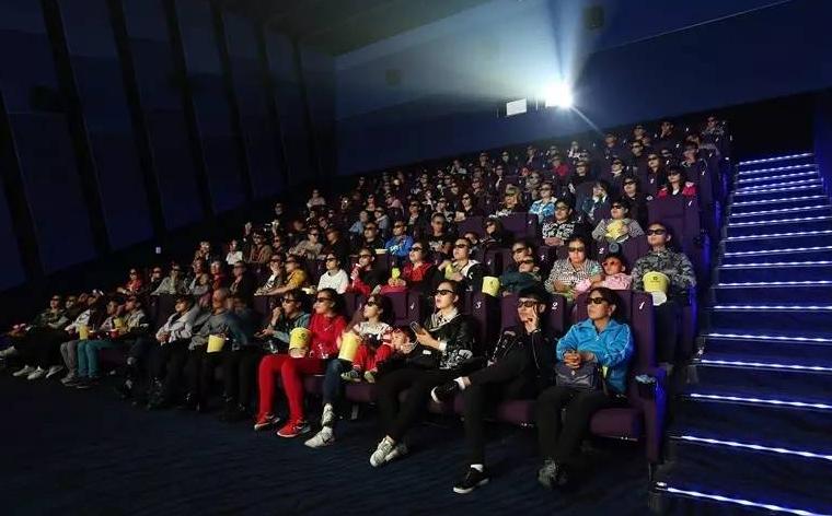 鐢靛奖闄㈢唺瀛╁瓙浜嬩欢瀹屾暣瑙嗛,鐢靛奖闄㈢唺瀛╁瓙浜嬩欢瑙嗛