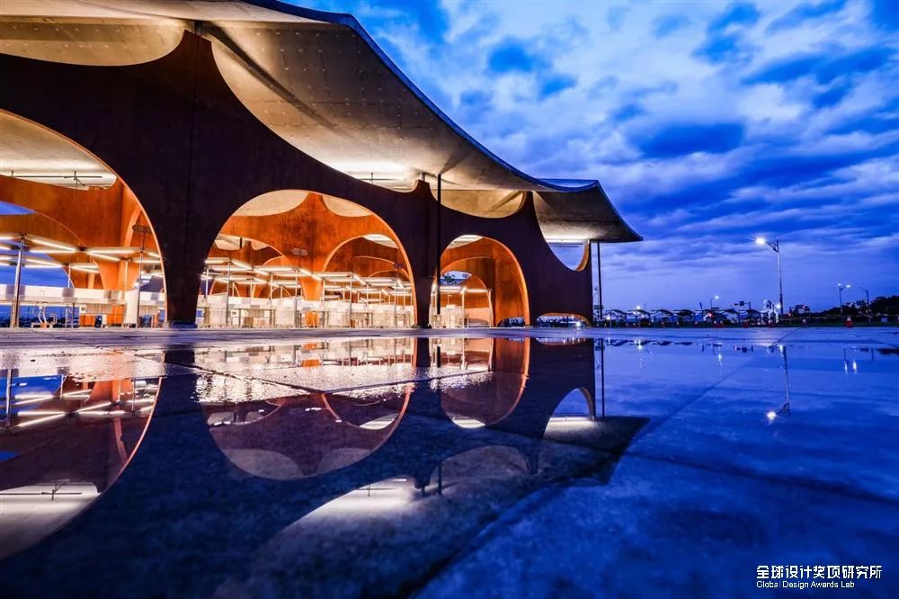 第57届美国金像奖,第49届美国金球奖电影