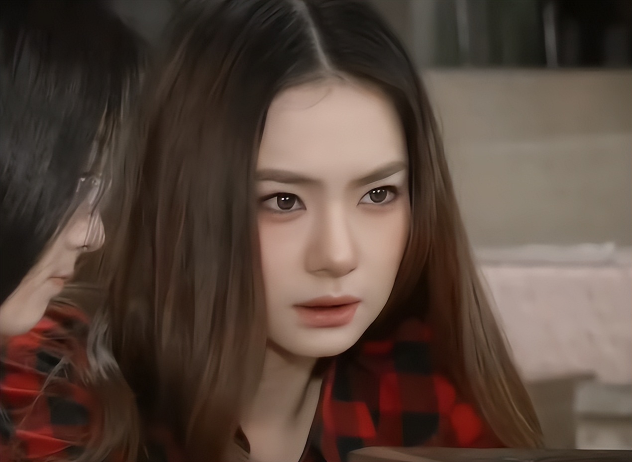 这6位女星上镜前后反差巨大,11位女明星发福前后判若两人