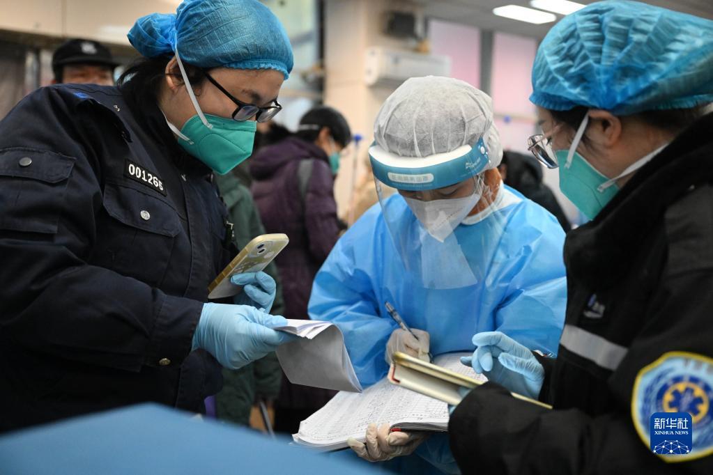 阳康家里紫外线消毒,阳康后眼睛刺痛