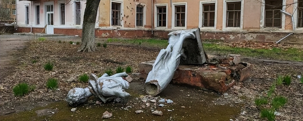 乌克兰拆除朱可夫将军雕像,乌克兰为啥拆除朱可夫雕像