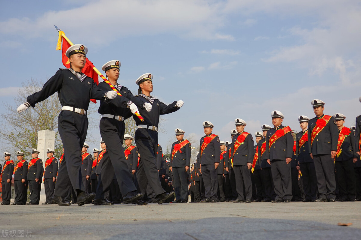 海军航空大学怎么考,儿子上航空学校有前途吗