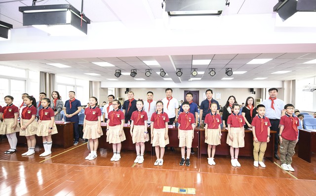 幼儿园六一儿童节诗歌朗诵简短,幼儿园六一儿童节教师朗诵稿子