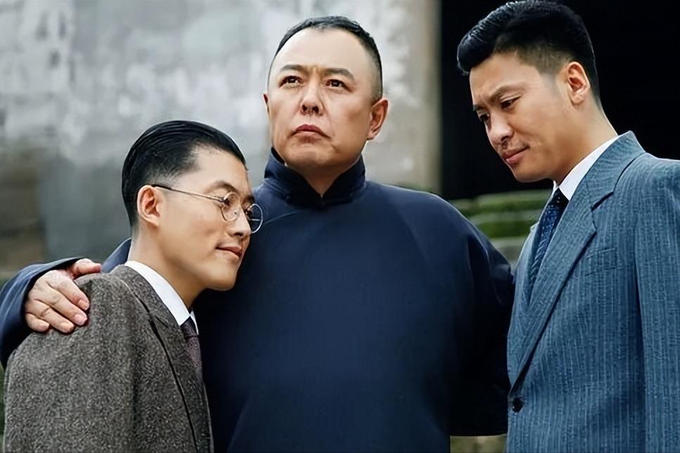 伸舌头、嘴亲肿，“中老年”演员吻戏不忍直视，一个比一个辣眼睛