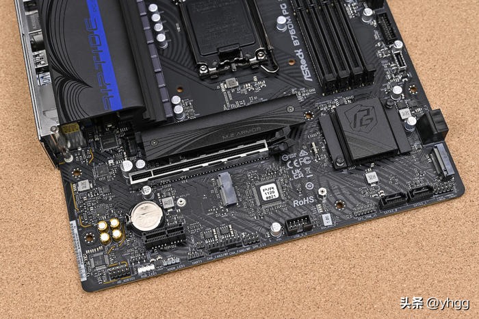 拆解华擎b760m,华擎b760m配合显卡