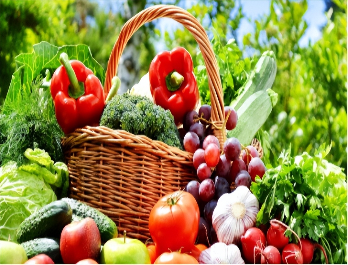 嗓子里面总有痰，痰多吐不完？教你3招，切断“生痰之源”