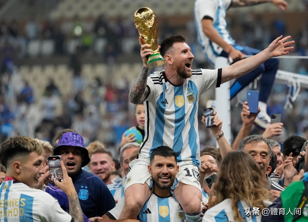 梅罗差距！整个阿根廷帮梅西圆梦，整个葡萄牙在证明自己比C罗强