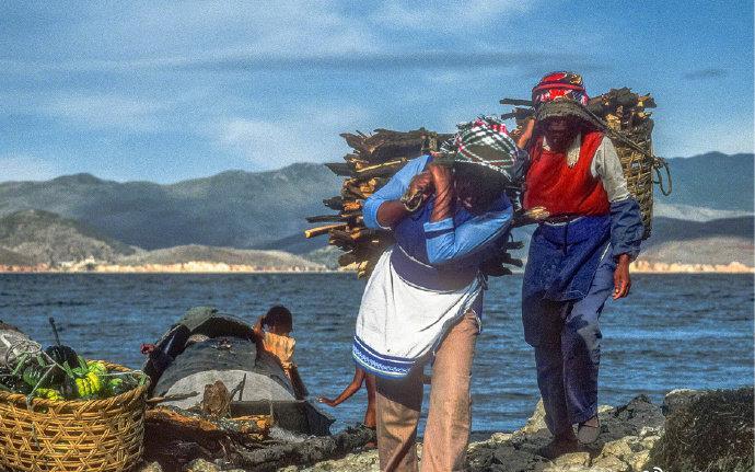 日军日记：*安妇慰**不服从管教，我很愤怒，用*刀刺**插入她的*体下**,2