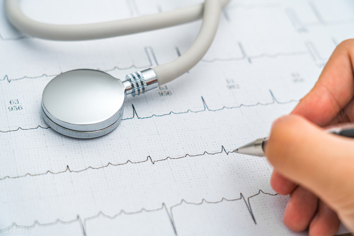 心脏突然咯噔一下是什么感觉,突然心脏咯噔一下是什么原因