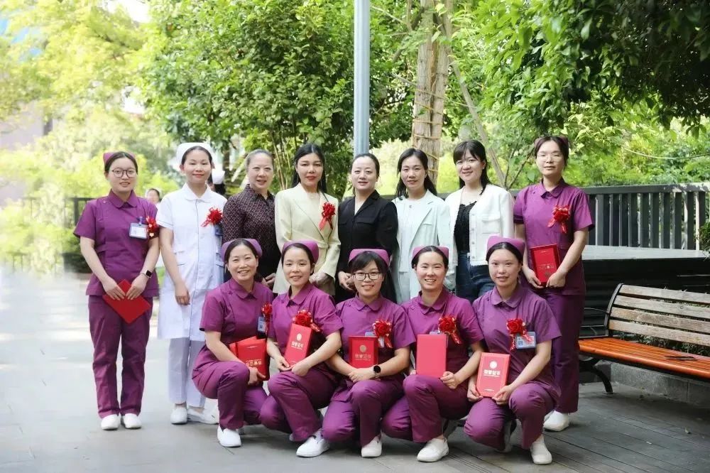 发展护士队伍改善护理服务的感悟,发展护士队伍改善护理服务1500字