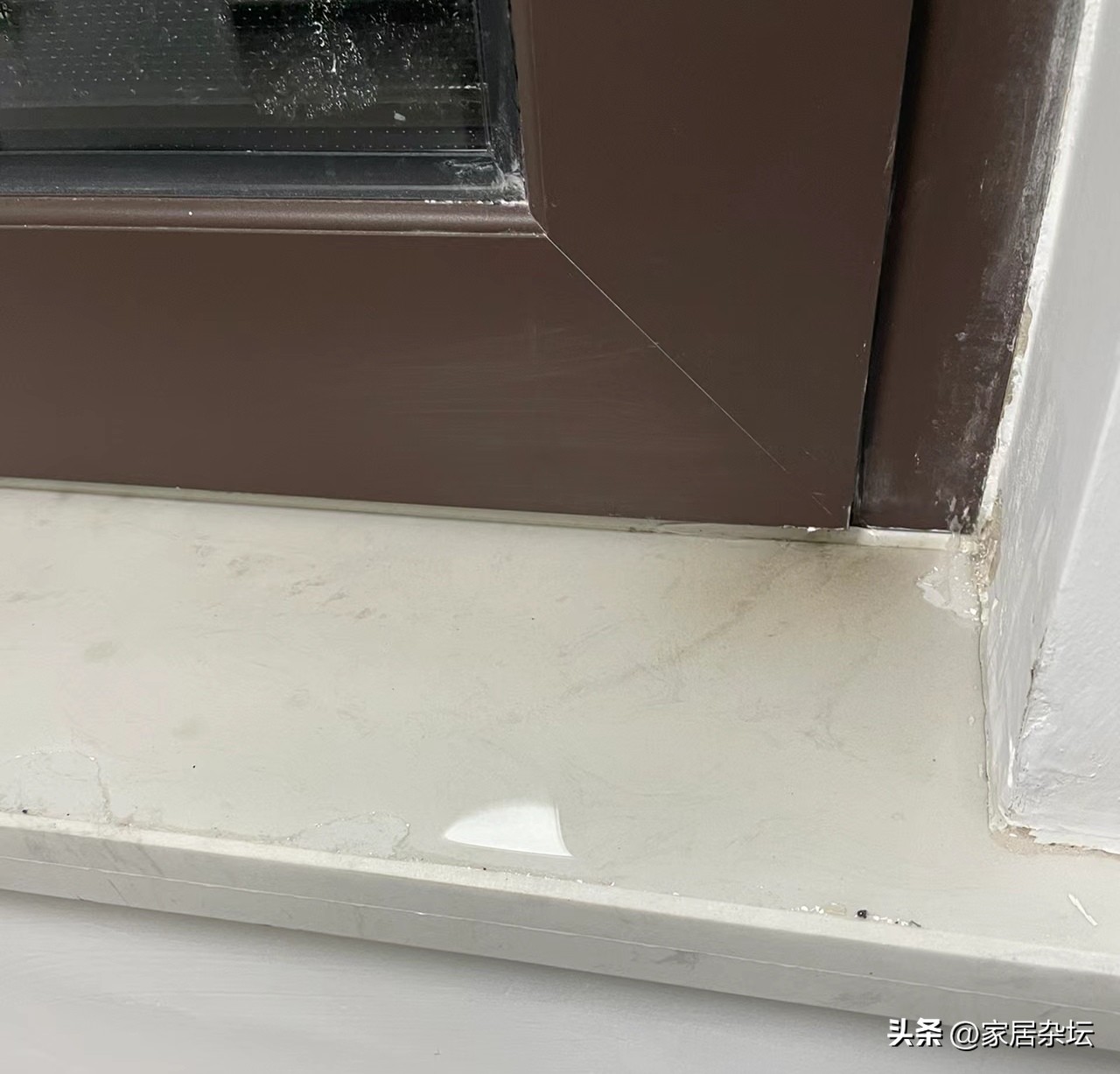 装修换窗户往屋里漏水,装修好的房子窗户漏水怎么解决