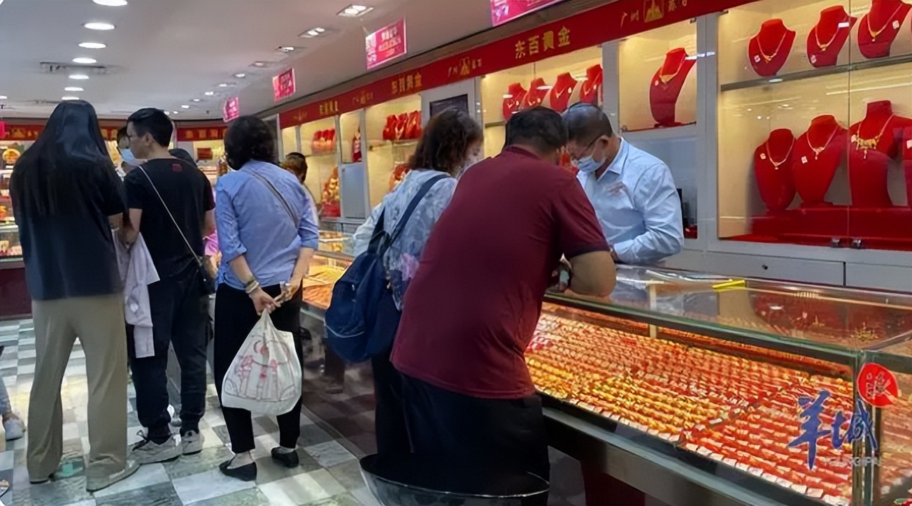 一夜之间价格暴涨还断货,飙涨价格创新高