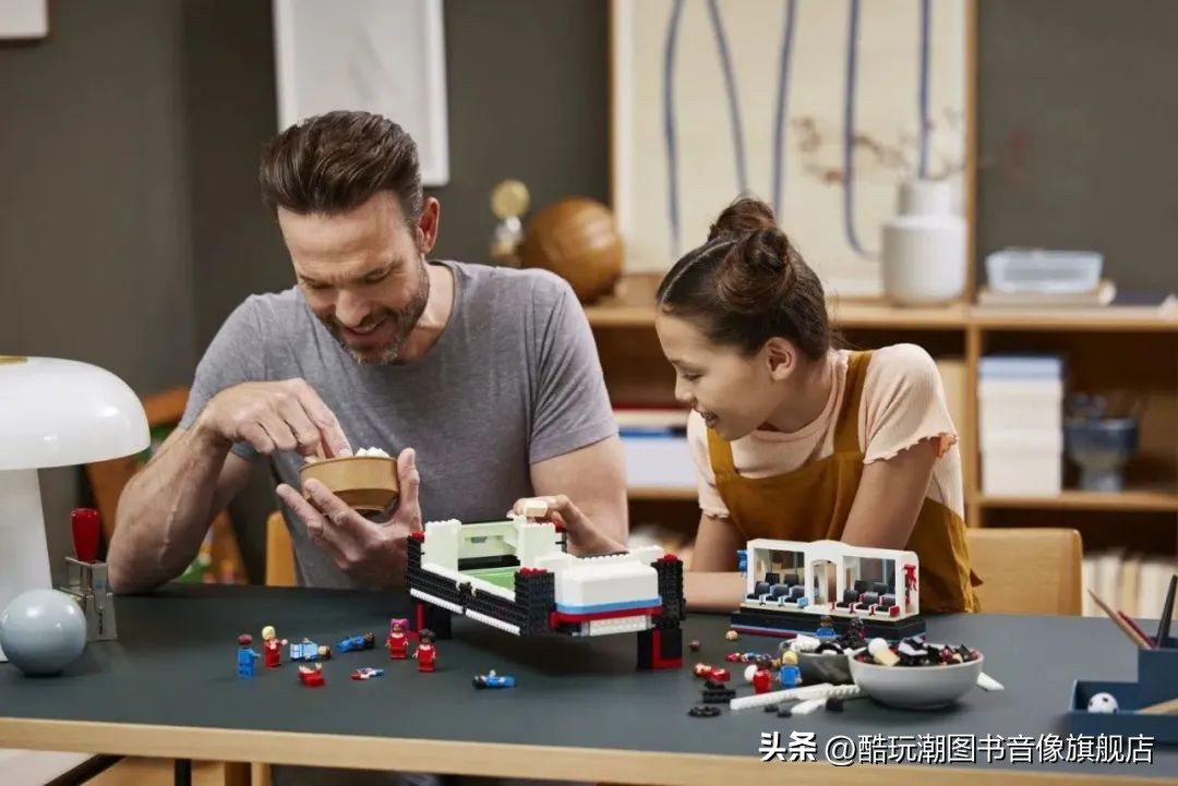 乐高19.9元100个小颗粒,乐高11月新品桌上足球测评