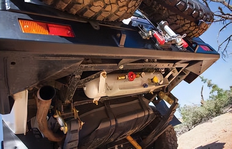 陆地巡洋舰7大洲探险 (陆地巡洋舰历史车型)