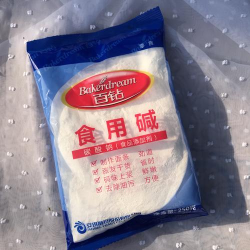 食用碱和小苏打使用上的区别,食用碱与小苏打使用上有什么区别