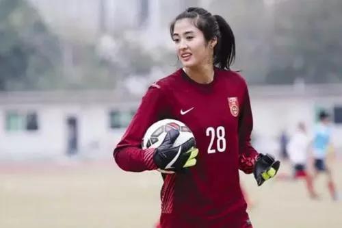 韩女足颜值担当李玟娥个人集锦,韩国女足个人照片李玟娥