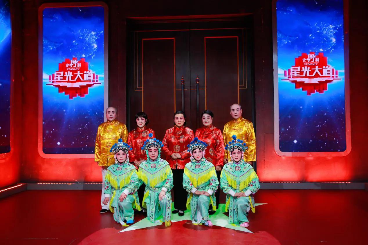 为建设现代文明绽放梦想之花——评2023年6月3日《星光大道》