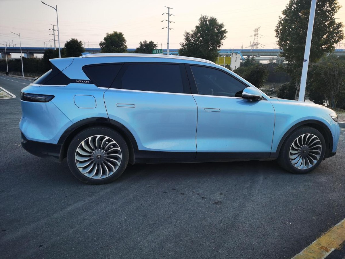 岚图FREE增程豪华版提车作业