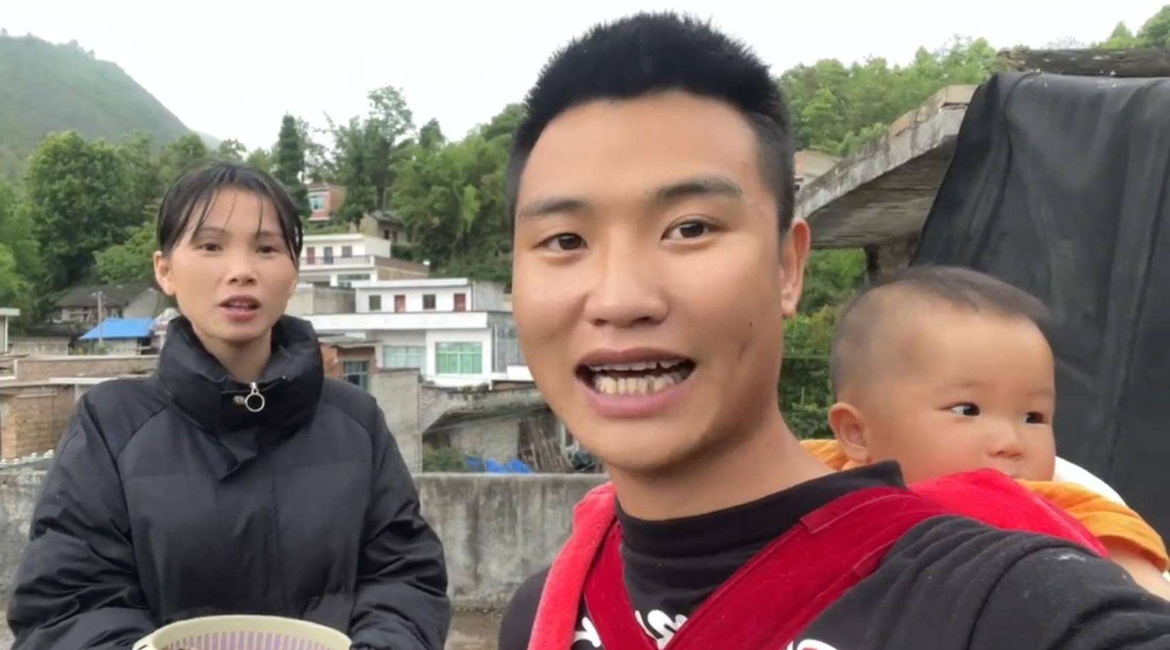 贵州农村小伙娶了个漂亮老婆,贵州农村小伙娶外国媳妇视频