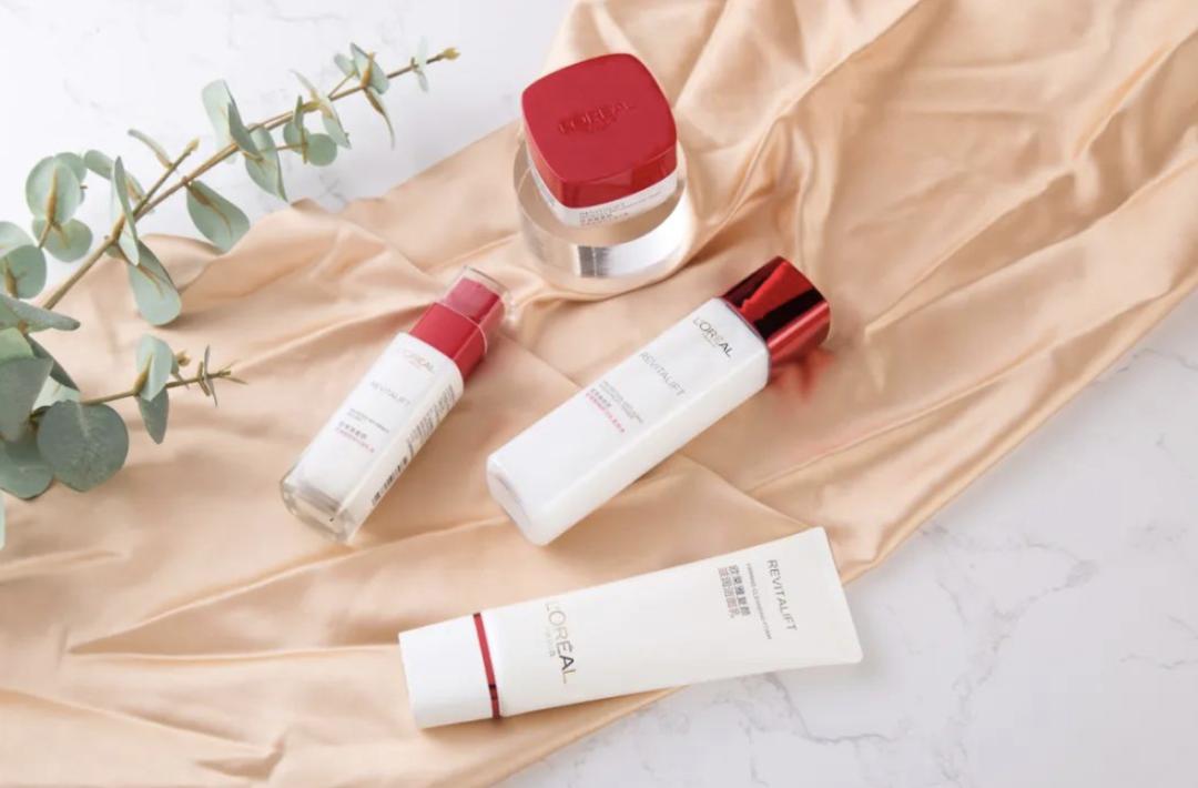 欧莱雅复颜抗皱水乳套装短视频,欧莱雅抗皱紧致水乳套装女