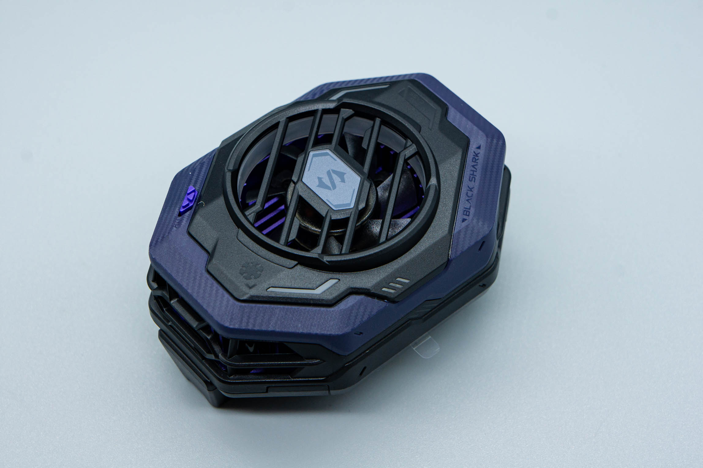 手机游戏散热背夹测评,游戏手机配散热背夹极限测试