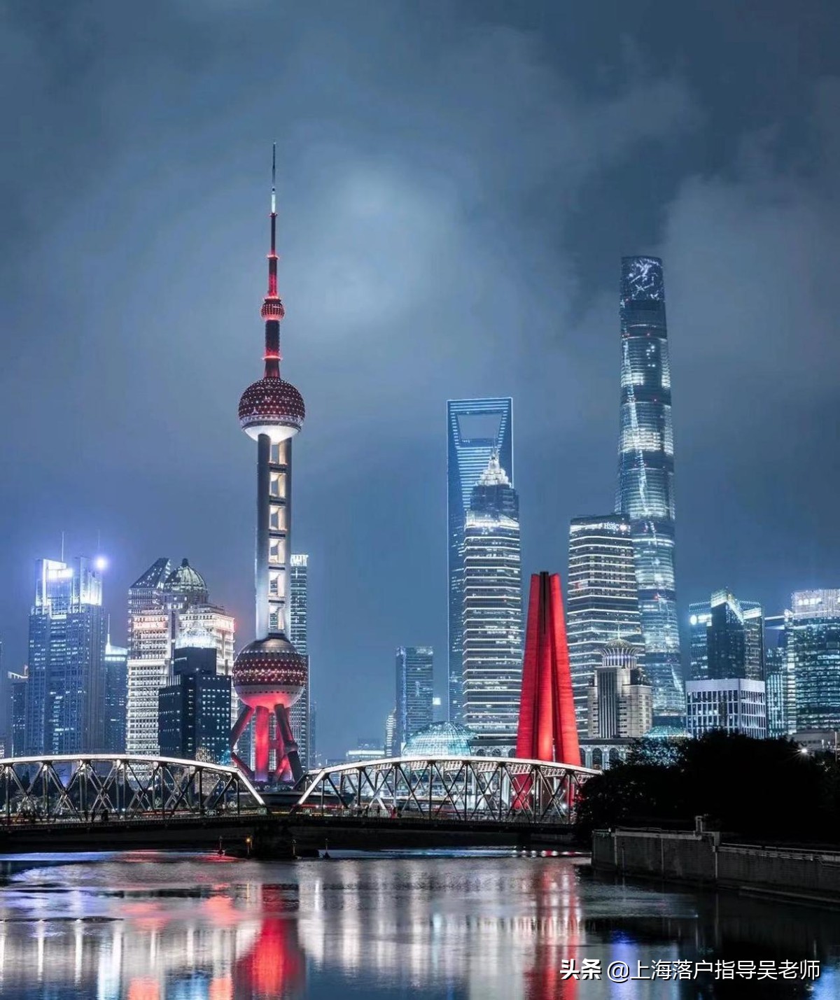 大学生上海一月生活需要多少钱,上海的大学生一个月生活费