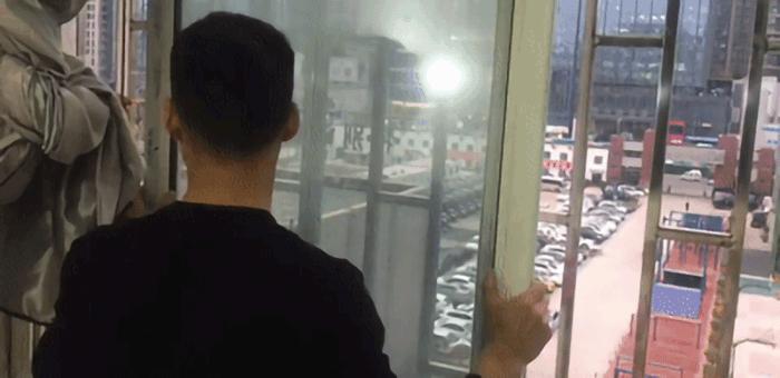 推拉窗长期不用拉不开怎么办,老式推拉门窗关不严怎么调整