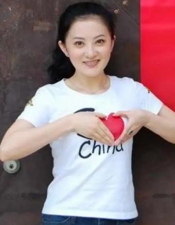 为什么金铭不和撒贝宁在一起,金铭和撒贝宁现状