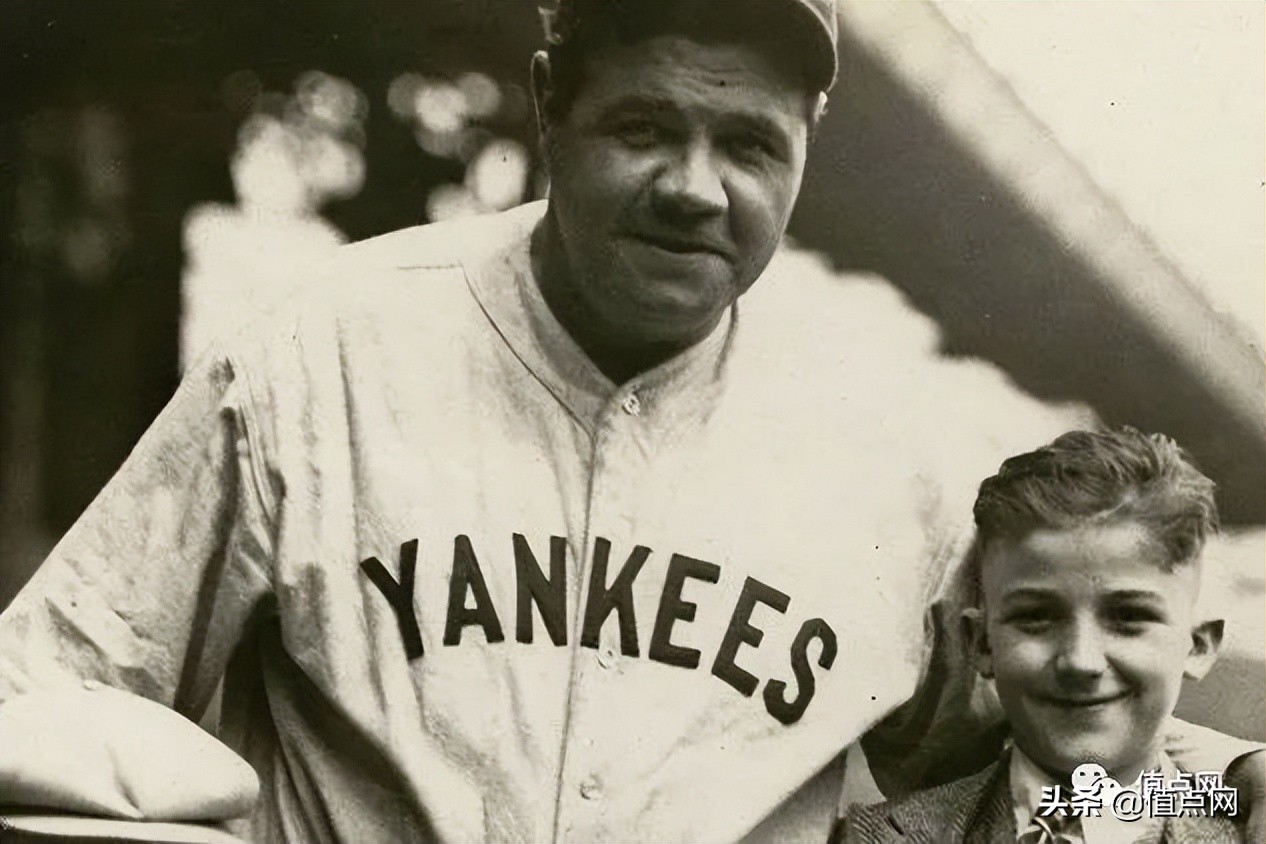 马拉多纳1986年世界杯球衣拍卖,马拉多纳签名足球多少钱