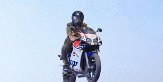 一个比一个廉价，辱智的五毛特效，但凡上点心都做不出这种东西