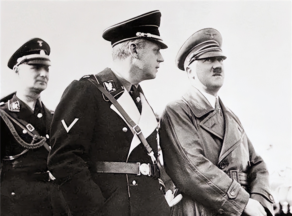 320名纳粹漂亮女兵：怕被苏军报复，狂欢后集体选择自杀