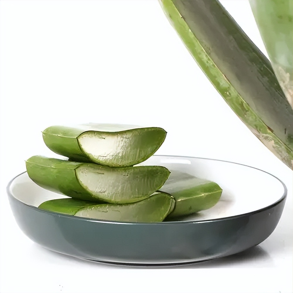 怎么让脸部红血丝变得又干净又白,怎样改善红血丝脸部