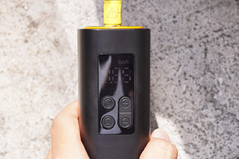 倍思超迷你充气泵产品说明书,智能充气泵评测