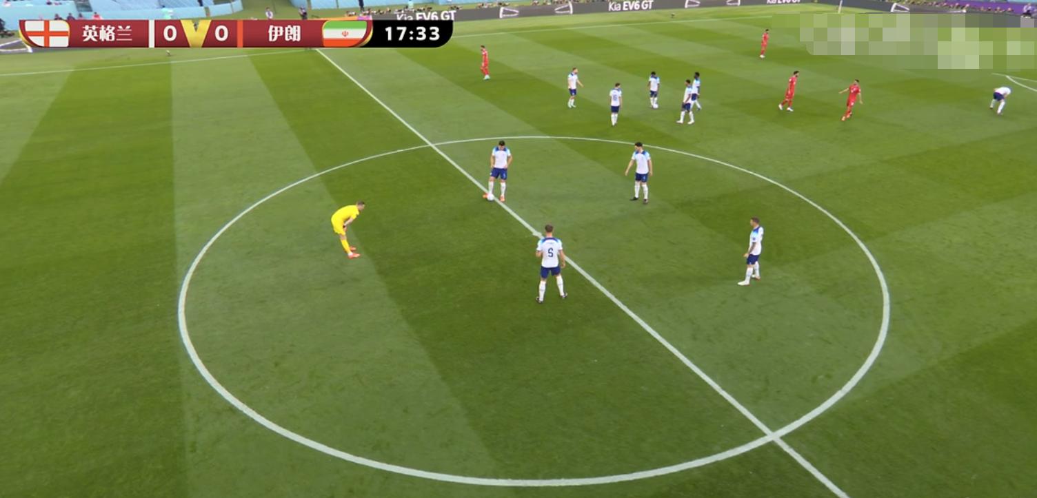 世界杯重伤视频,世界杯伊朗门将被撞