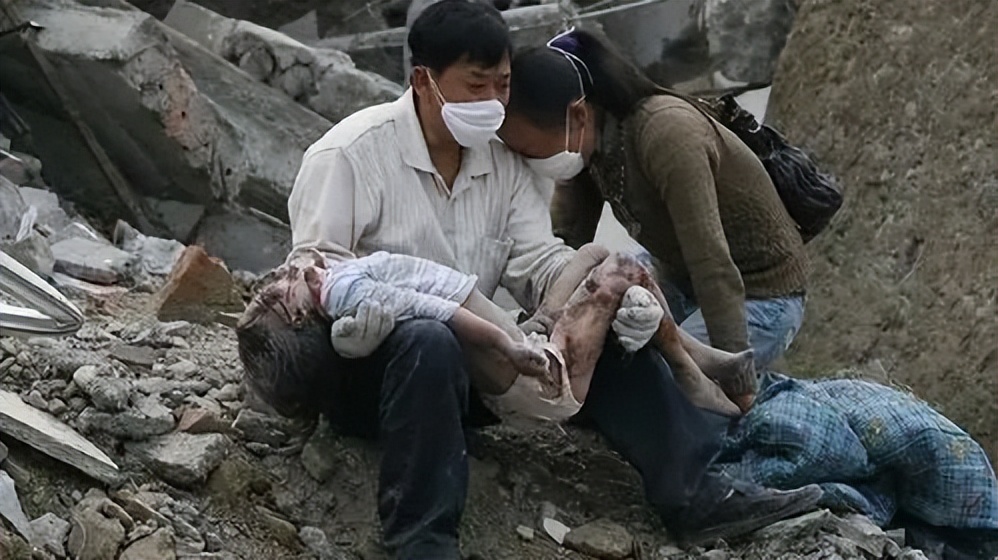 往年智利地震真实现场视频,智利发生地震死了多少人