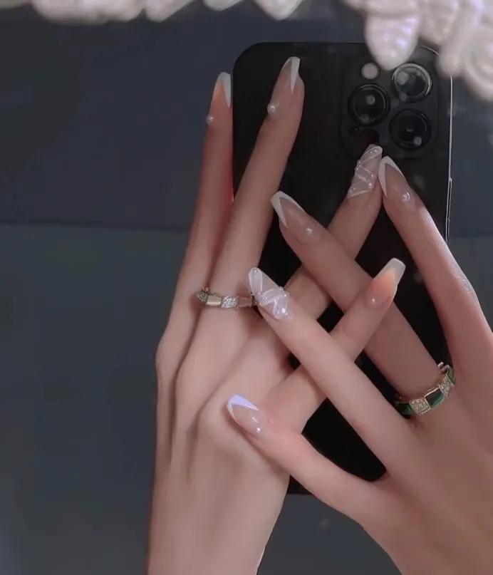 你一定要试试这3种美甲,盘点十款最受欢迎的美甲