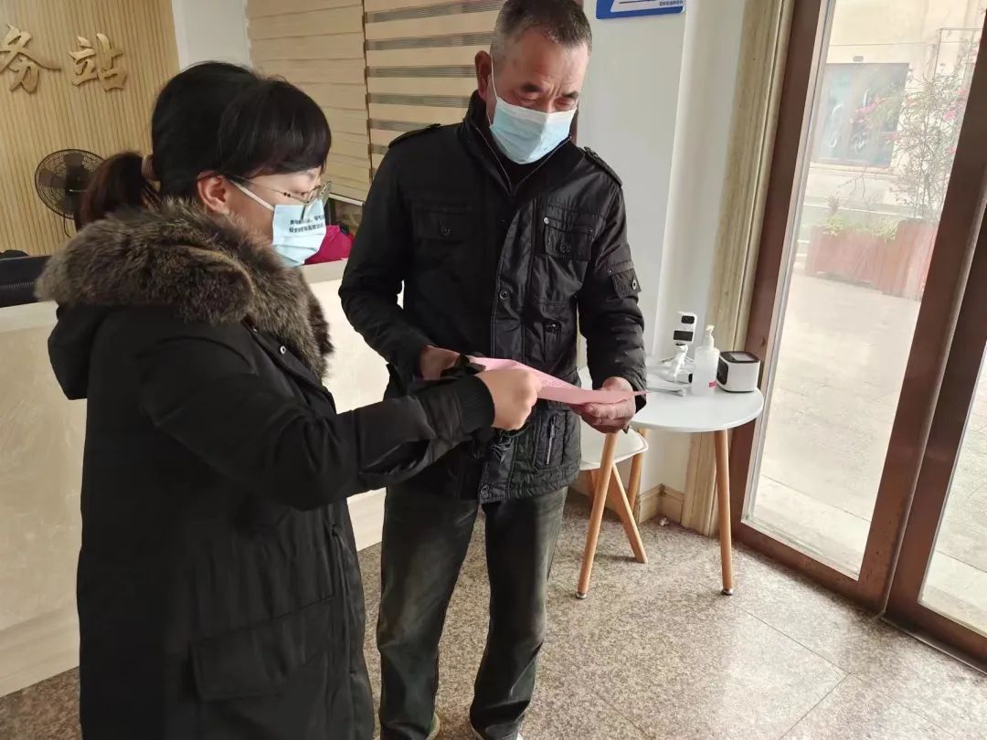 共享社·幸福里丨守望相助霓屿服务小分队纾困解难在一线