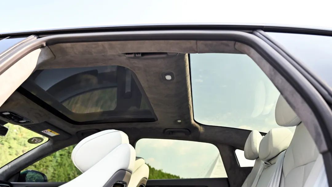 降价后的零跑c01值得买么,二手零跑c012022款后驱长续航版