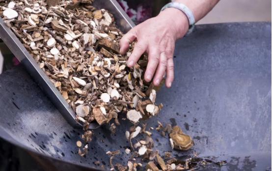 佛手干姜百合茯苓山药薏仁白扁豆,白扁豆赤小豆薏米佛手煲汤放多少