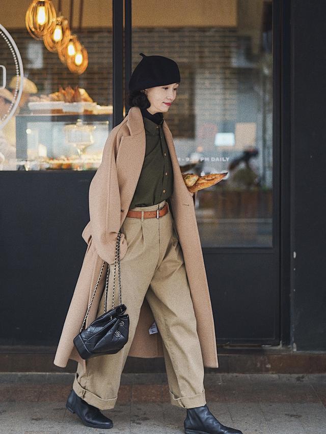 驼色大衣怎么搭好看40岁,驼色大衣搭配各种穿法