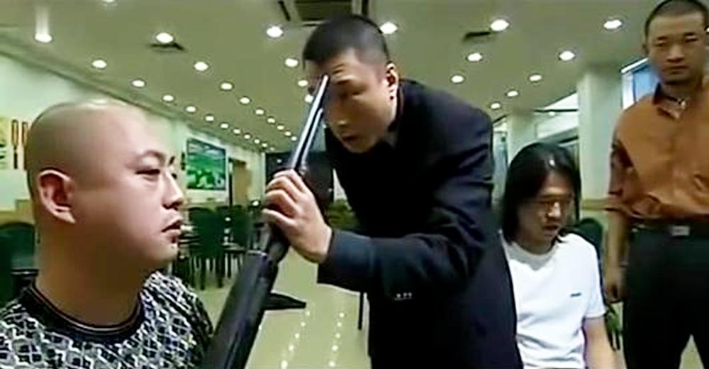 同样是反派王志飞,同样是演反派