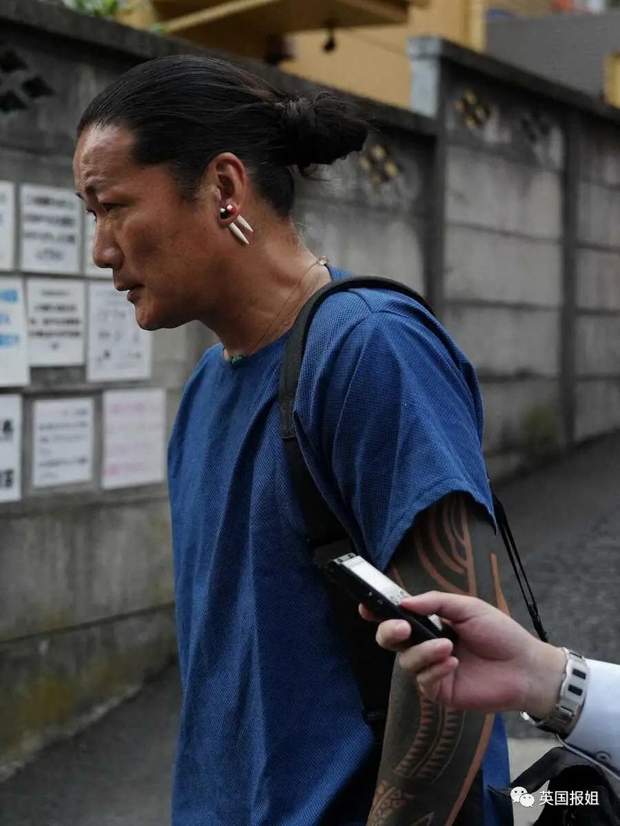 日顶级女星给*夫情**写肉麻情书被曝！丈夫开记者会卖惨，却被指出轨