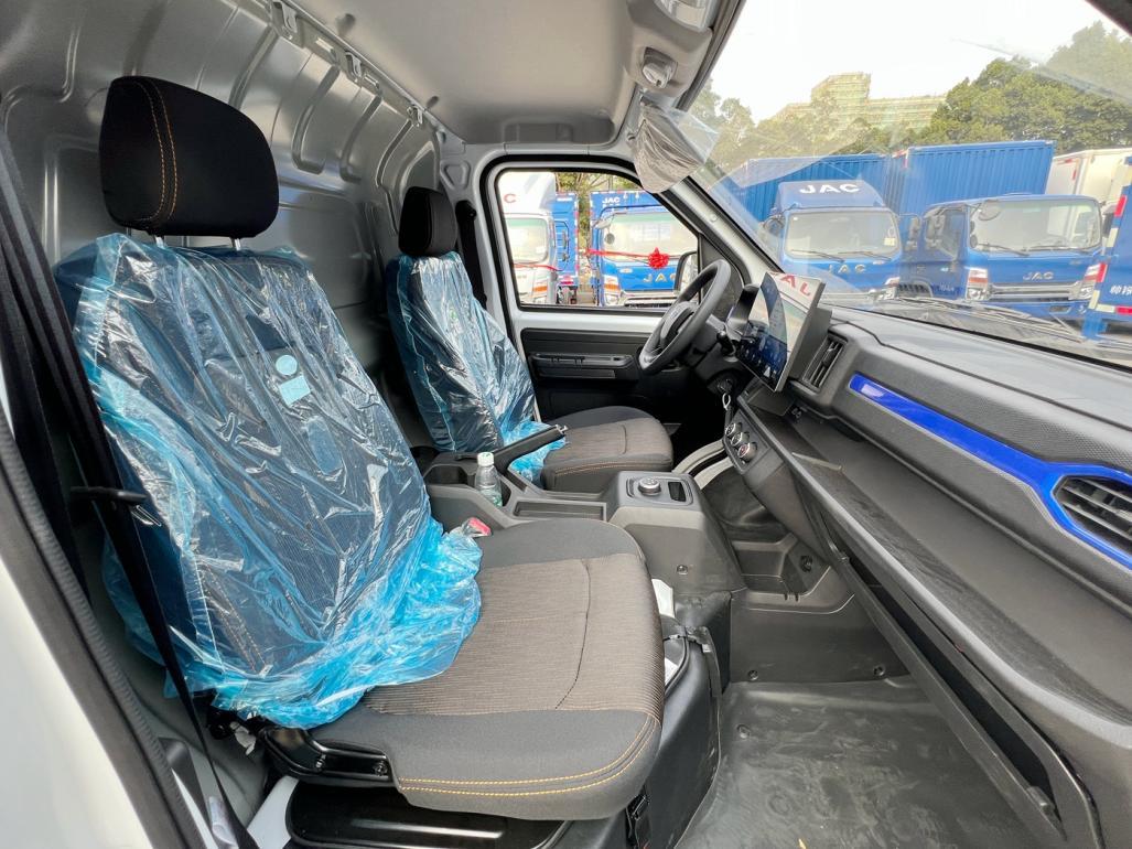 江淮蓝猫m1最高时速,江淮蓝猫m1是微面吗