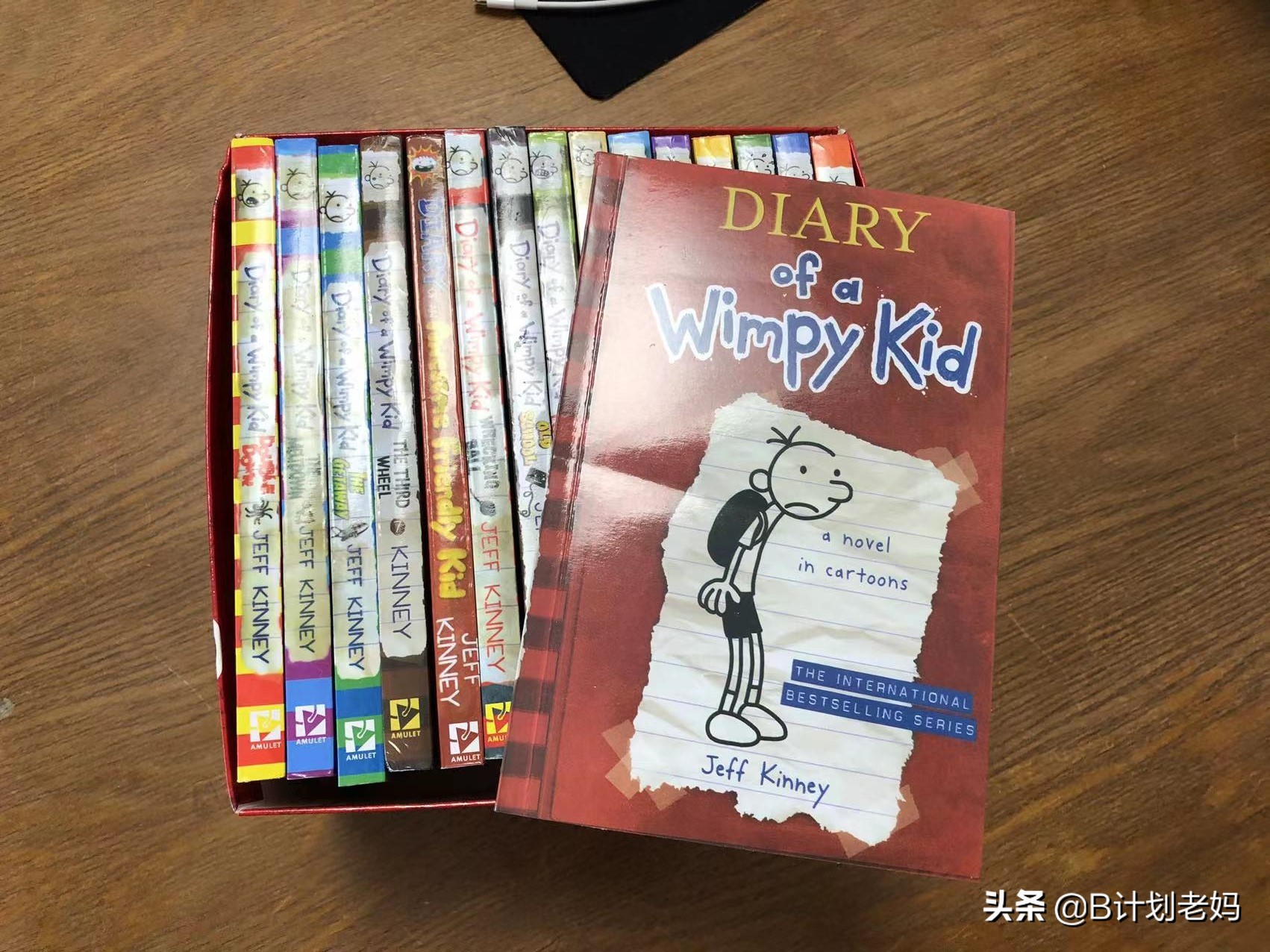 《小屁孩日记》：蓝思值超1000的消遣书，却意外解锁了两部经典