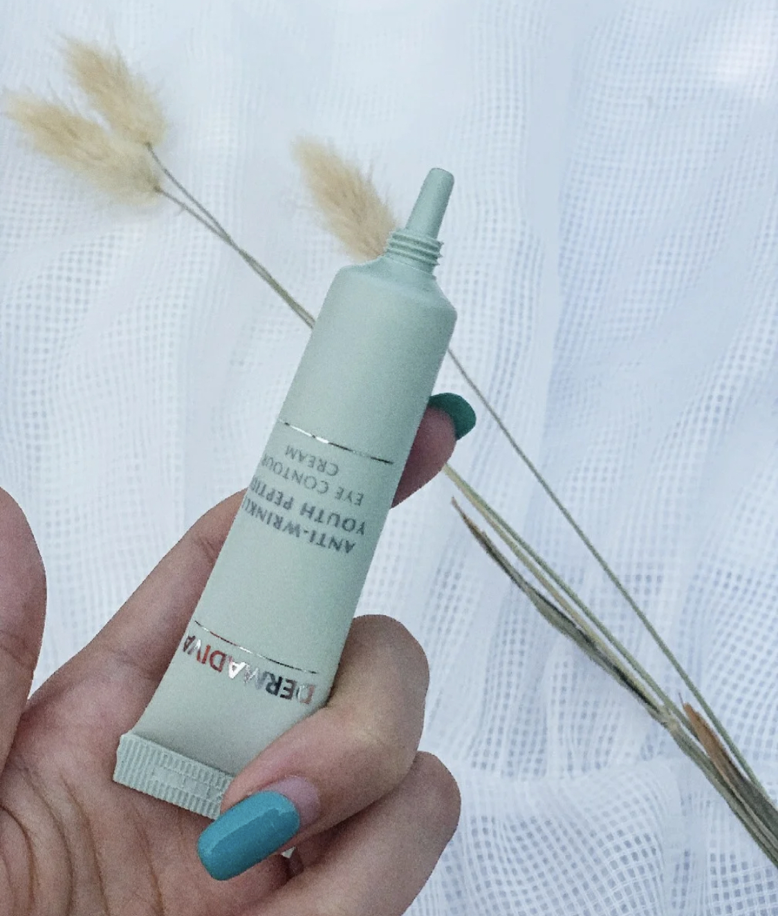 40岁以上眼霜抗皱去细纹平价推荐,推荐几款适合女生用的平价眼霜