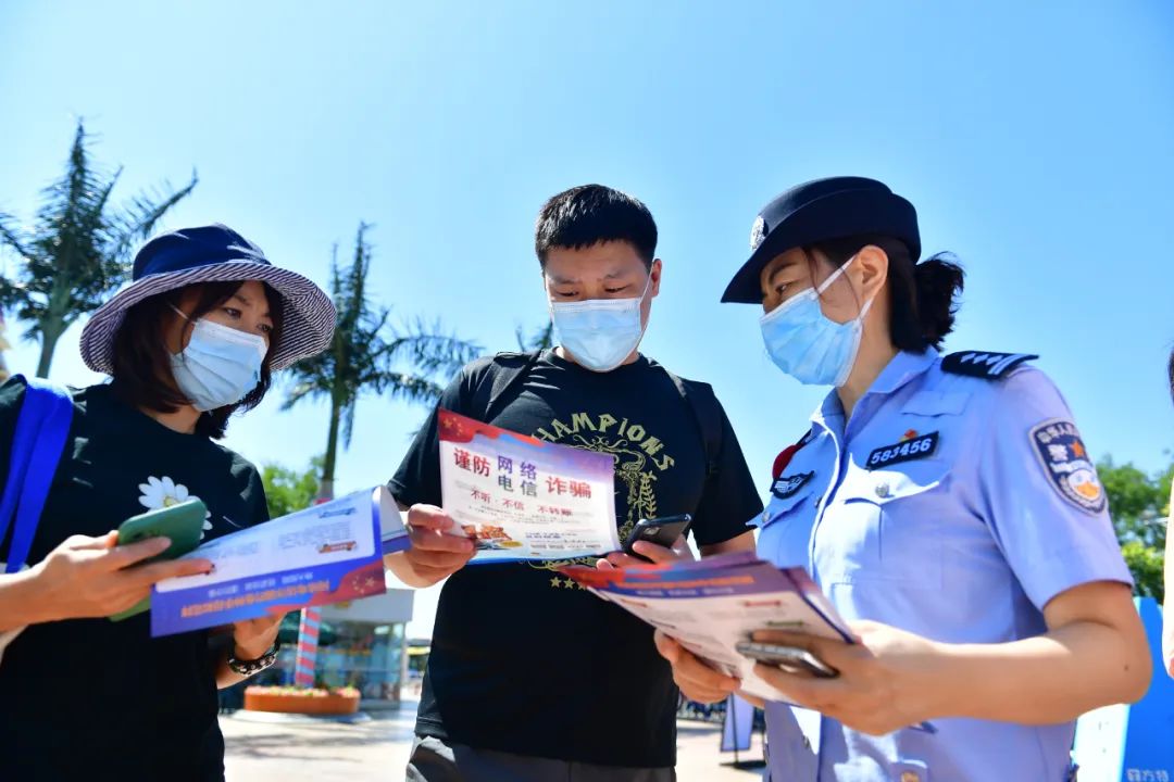 网红火出圈的交警,火出圈的民警回应意外走红