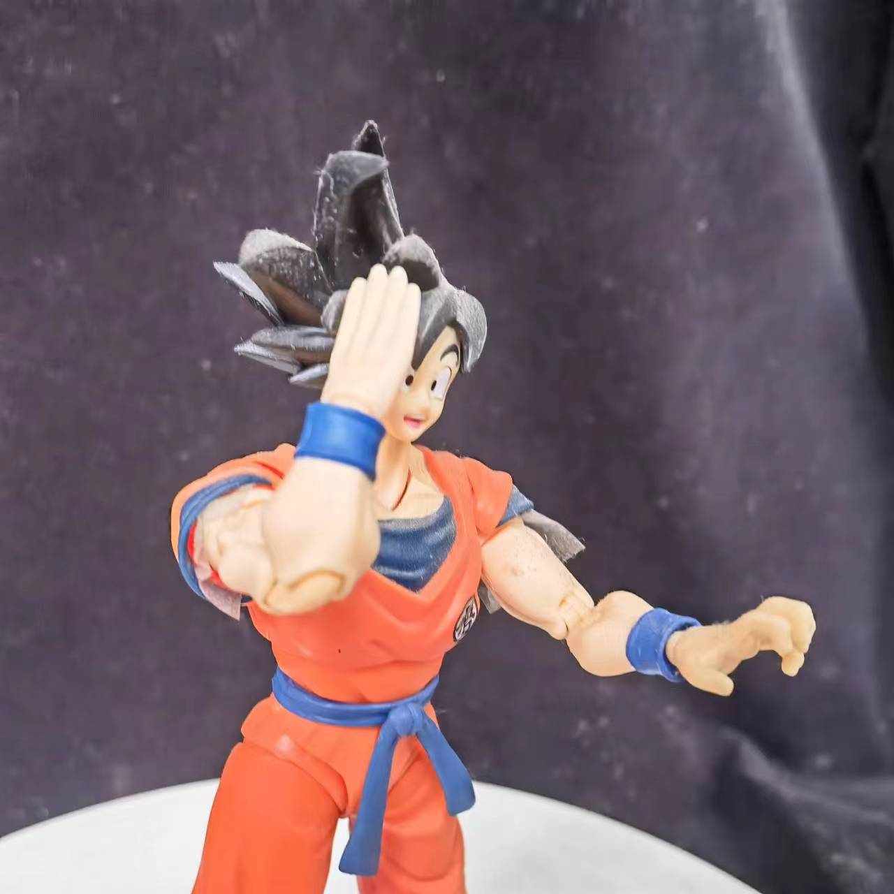 黑发孙悟空发型,红头发孙悟空图片