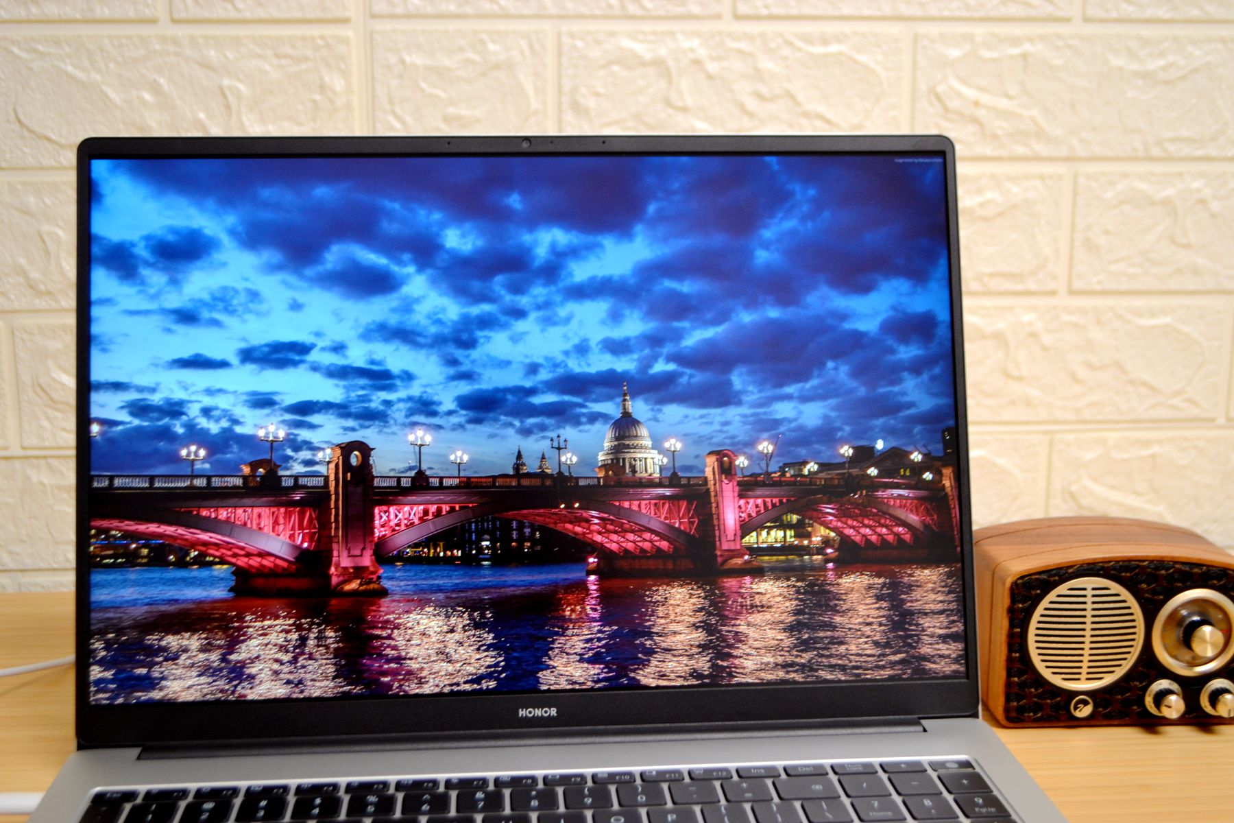 性能炸裂！16寸超窄边框+i5-12500H，荣耀MagicBookX16首发测评